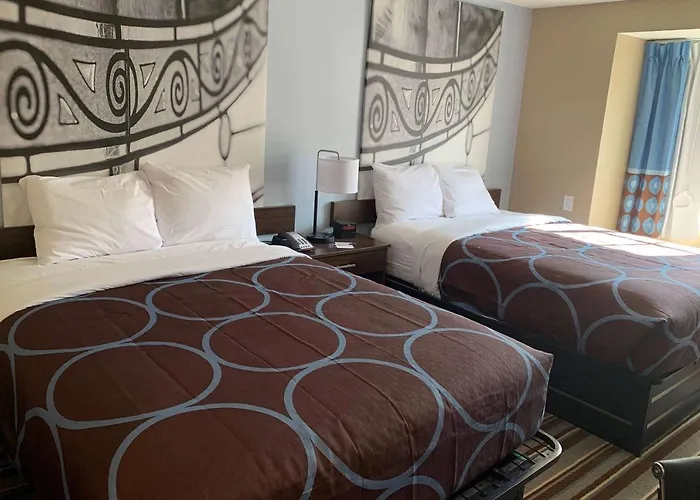 Super 8 By Wyndham Joliet