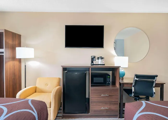 Super 8 By Wyndham Inn Joliet